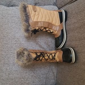 Sorel size 8 Womens Tofino II Boot